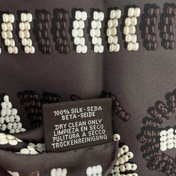 HERMES Petit Carre - Dark Brown Cream Scarf 299-072525 - Picture 5 of 6